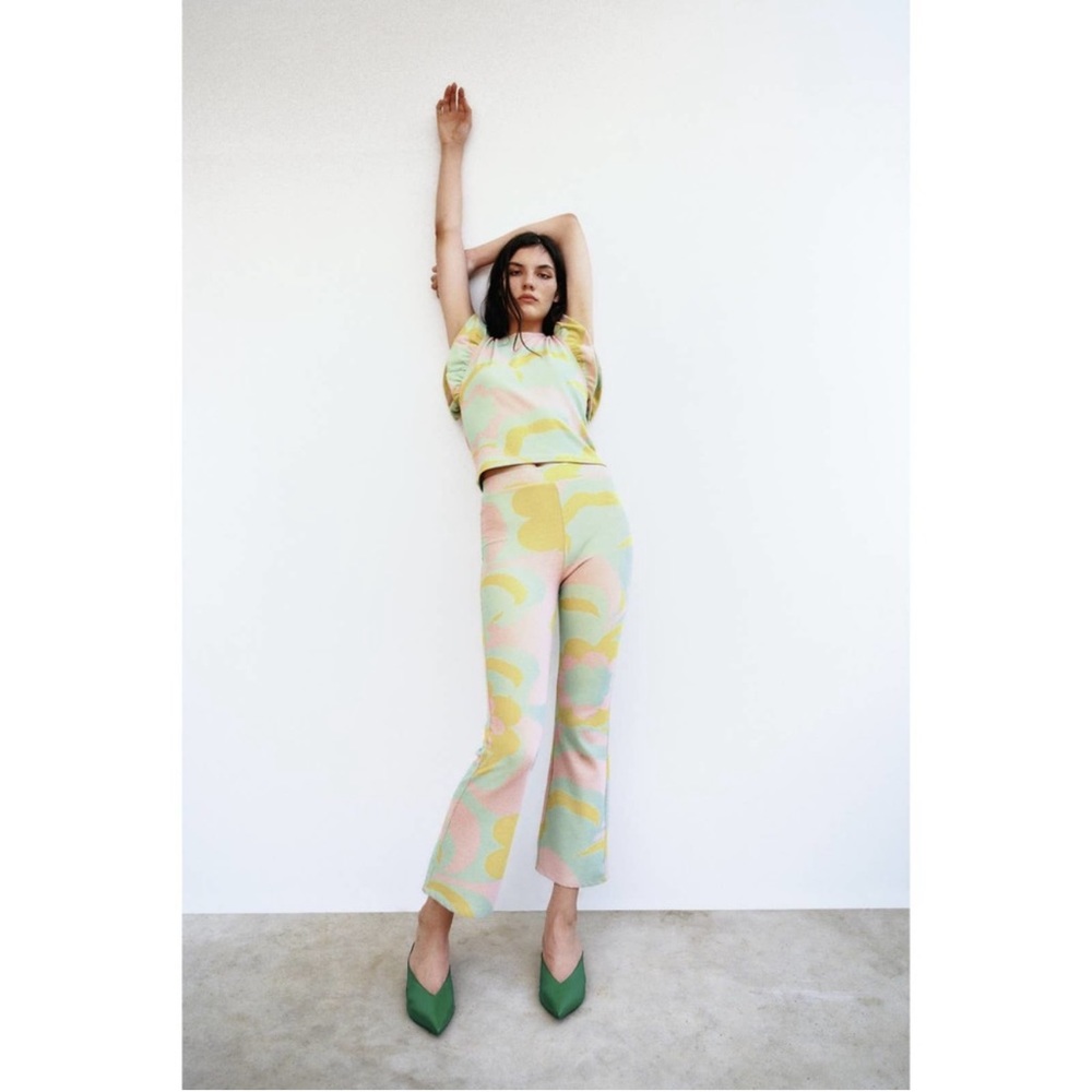 Zara Groovy Pull On Knot Pants in Abstract Floral Retro Print